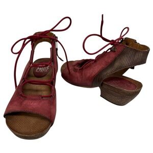 Miz Mooz Wedge Shoe Red Lace Up Leather Sz 40 / 9